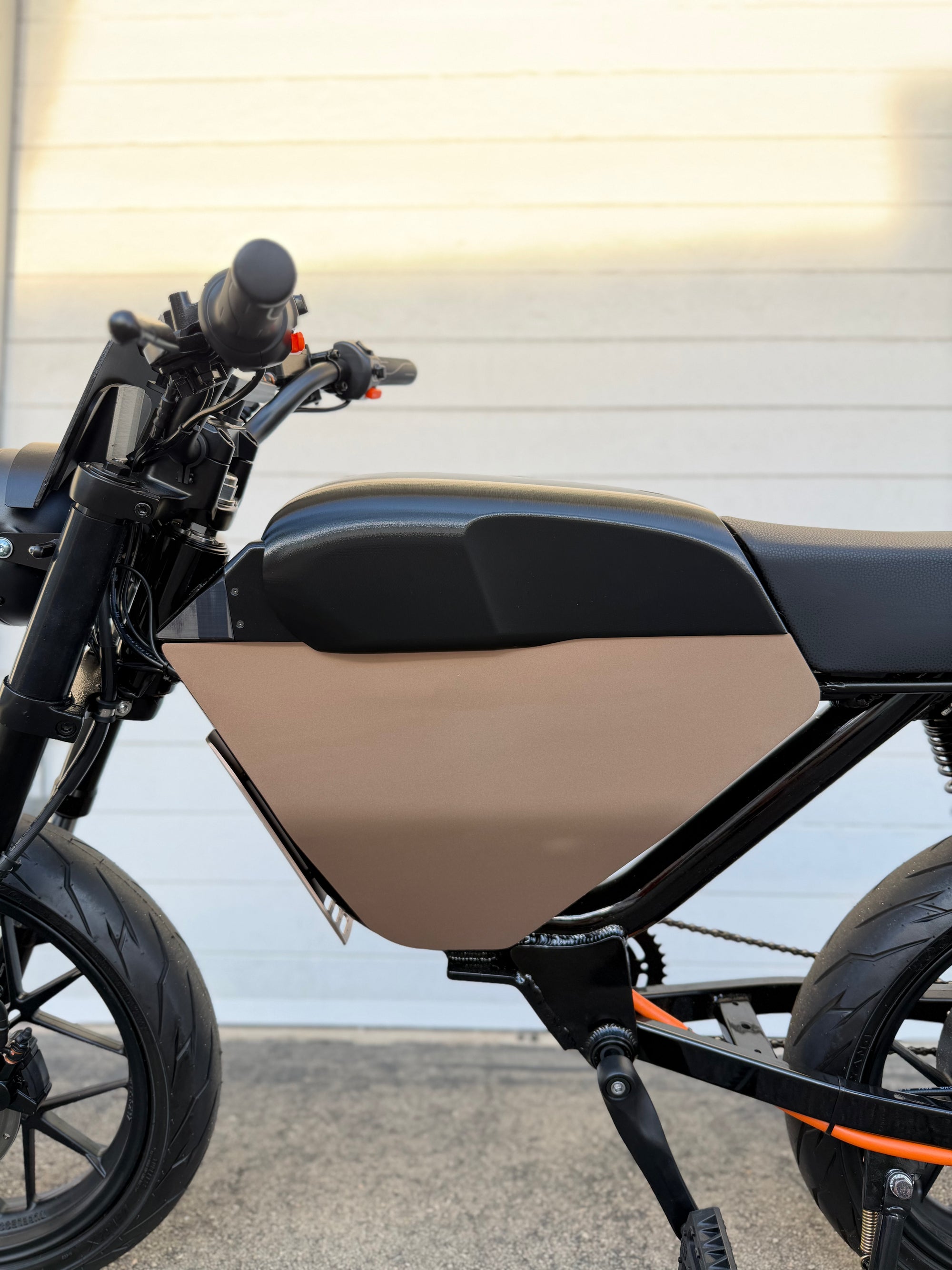 Onyx RCR 80V Battery Cover - Retro Moto
