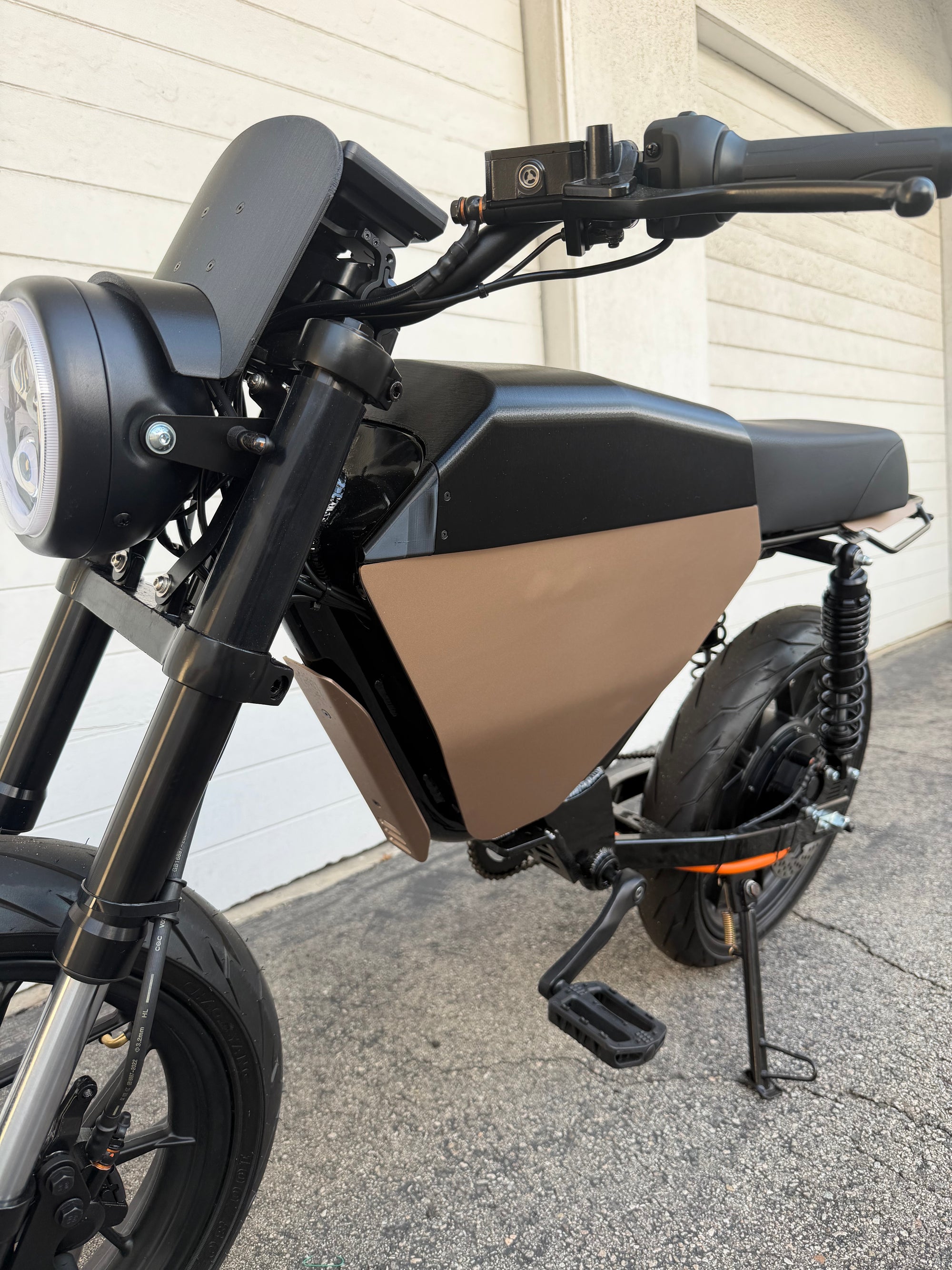 Onyx RCR 80V Battery Cover - Modern Moto