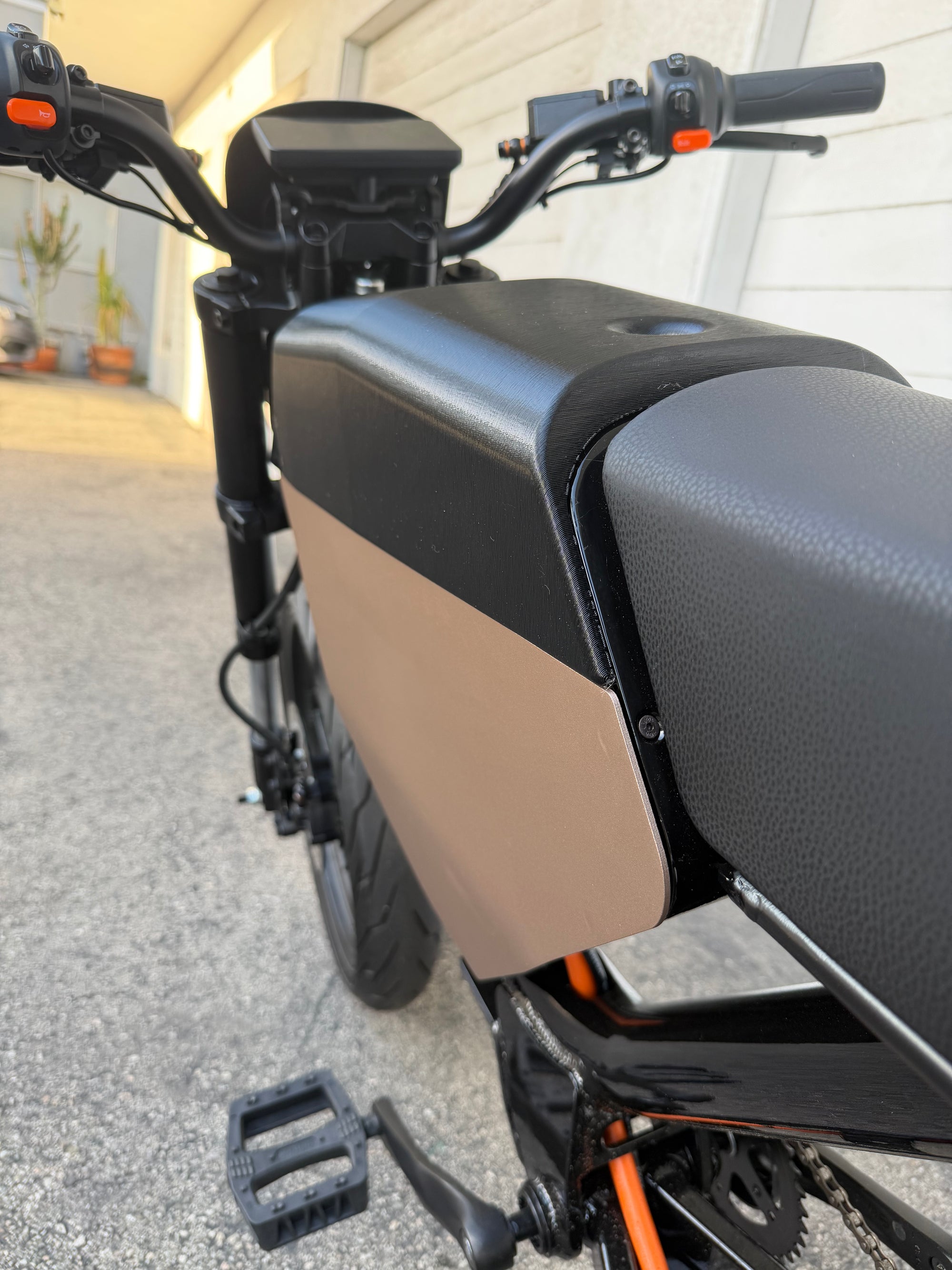 Onyx RCR 80V Battery Cover - Modern Moto